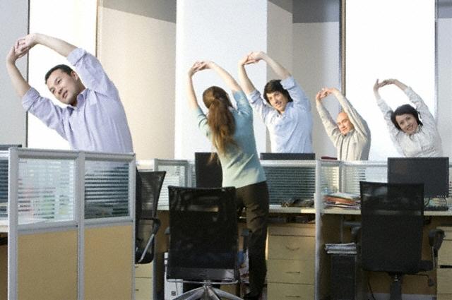 Ronn Torossian - Staying Fit in the Office: How to Workout at your Desk